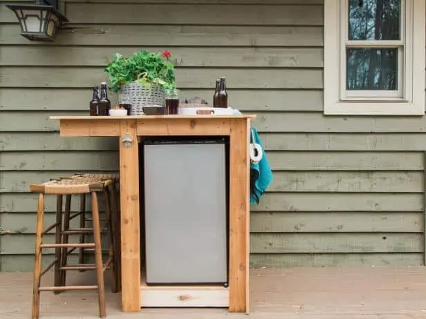 DIY Outdoor Fridge Bar