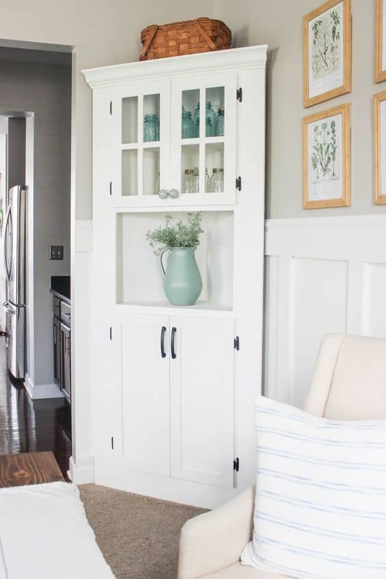 DIY FARMHOUSE CORNER CABINET