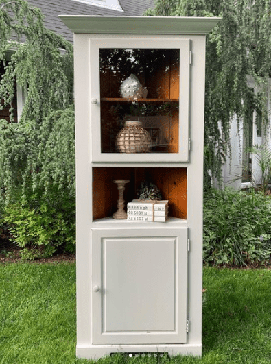 corner cabinet