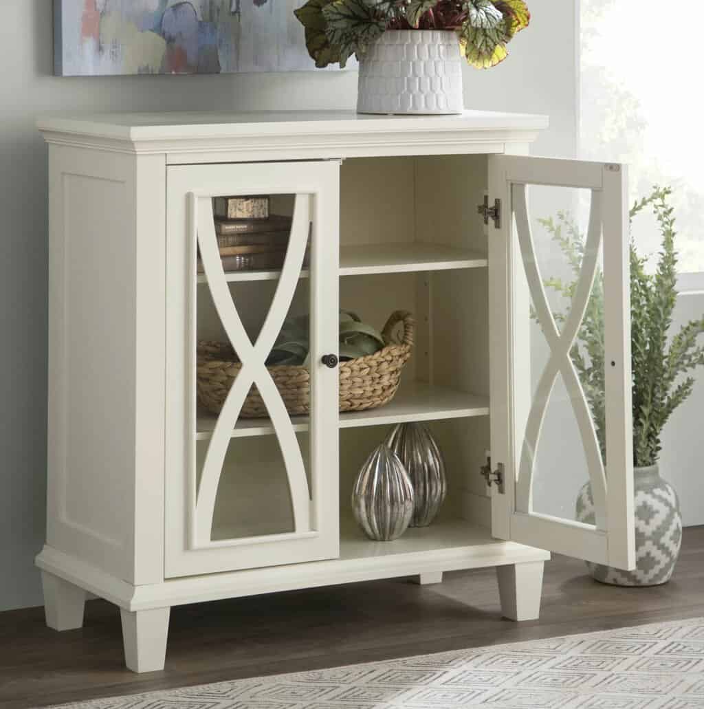 Rosedale 2-Door Cabinet